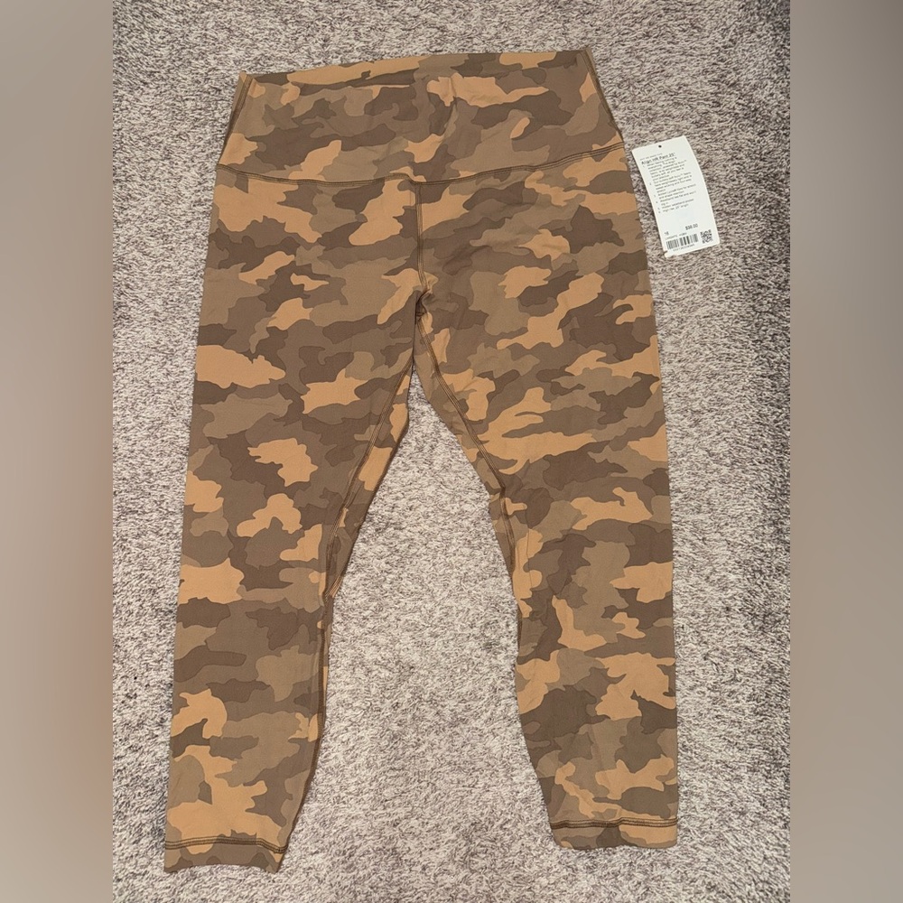 NWT sz 16 ALIGN HR 25” Lululemon - camo